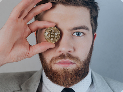 Julian Wolf – Chief Analyst bei Vaxilo Dren